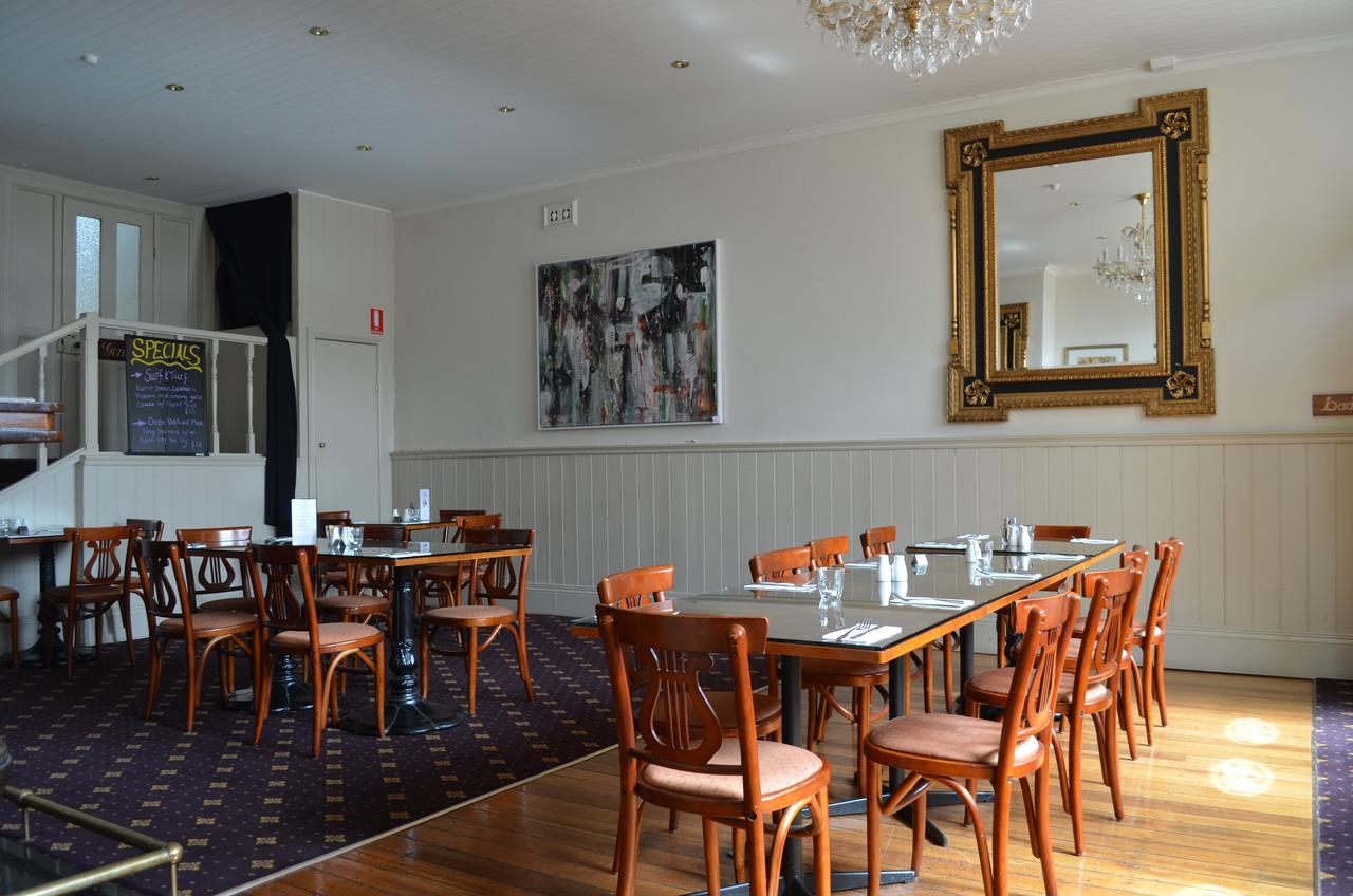 The Empire Hotel Deloraine Exteriör bild